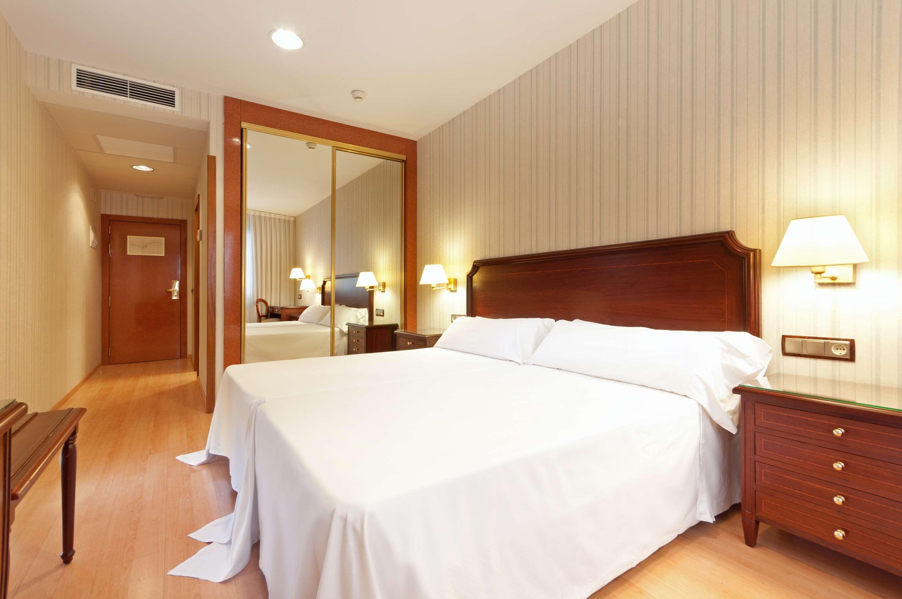 Hotel Madrid Affiliated By Melia